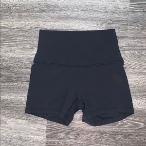 Black Lululemon Align Shorts 4” Size 4